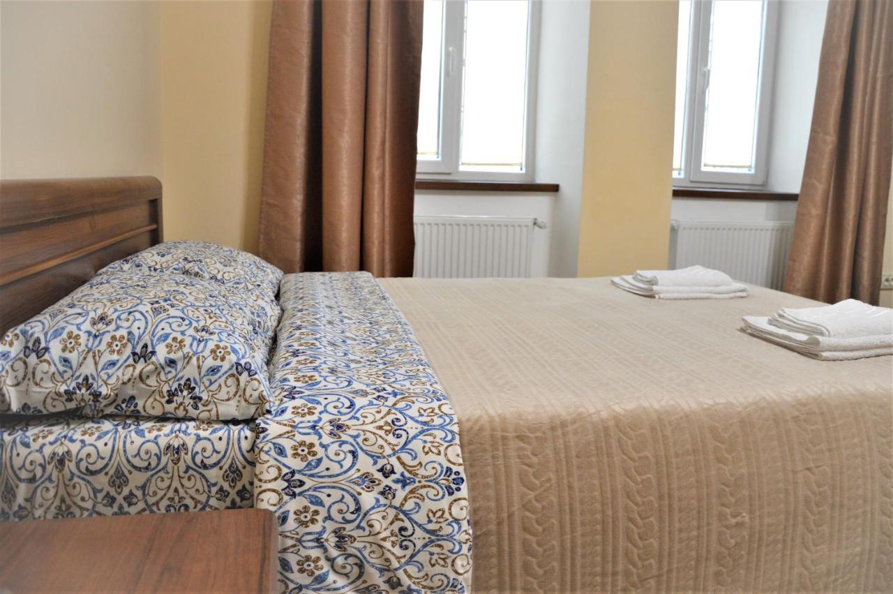 リヴィウУ Князя Лева Поряд Площі Ринок At Duke'S Aparment Next To Rynok Squareアパートメント エクステリア 写真